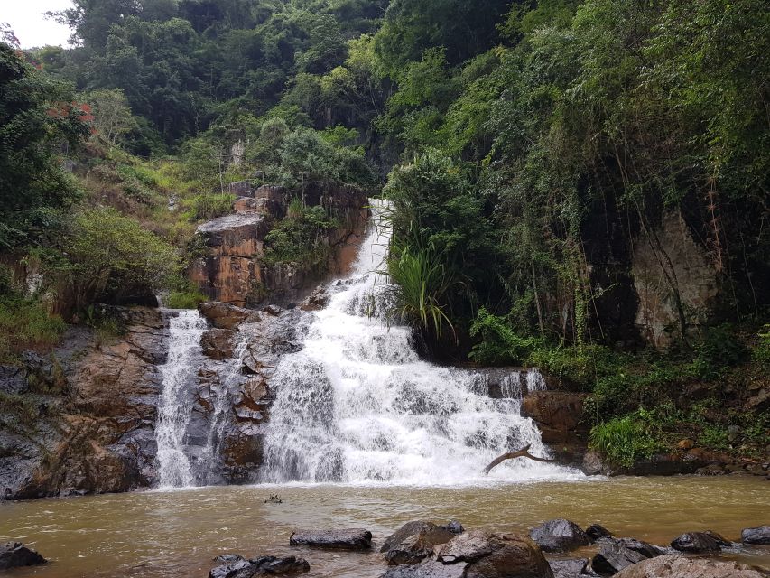 7-hour Datanla waterfall, Clay Tunnel and Holy See temple - Linh Phuoc Pagoda and its bottle dragon