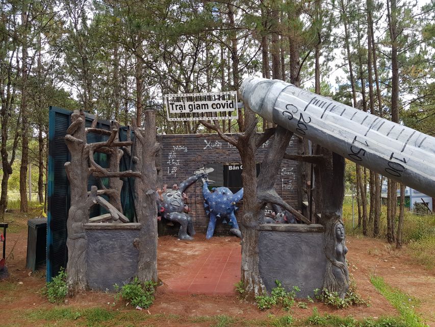 7-hour Datanla waterfall, Clay Tunnel and Holy See temple - Da Lat Railway Station and its three roofs