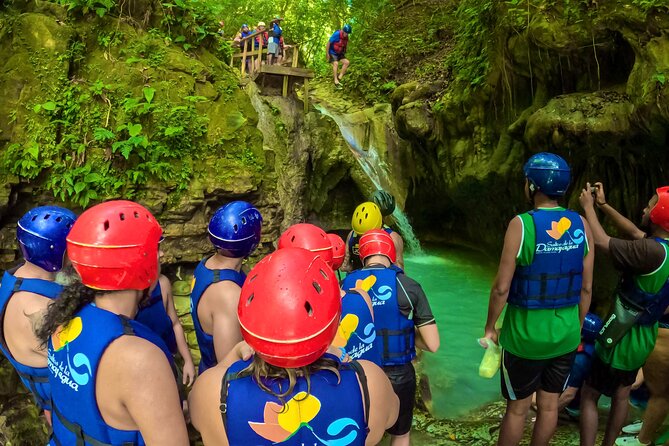 7 waterfalls+typical food - The 30 to 45 minute climb through the forest