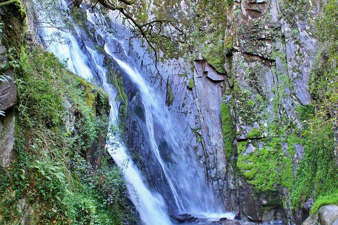 A tour between Cascades and Schist Villages, Piodão - Foz d’Égua and the meeting of mountain waters