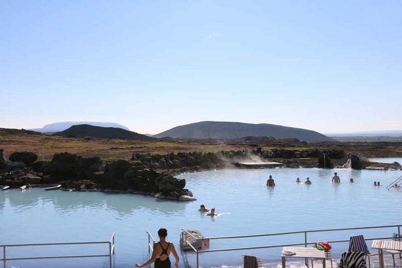 Akureyri: Day Trip to Goðafoss, Lake Mývatn & Nature Baths - Guides, minibus comfort, and the human side