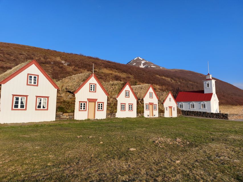 Akureyri: Goðafoss, Laufas & The Christmas House Combo Tour - The guide can make the bus rides part of the experience