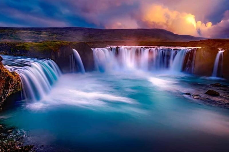 Akureyri Port: Godafoss Waterfall Classic Tour & Viewpoint - Why Godafoss earns the short drive from Akureyri
