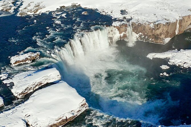 Akureyri Winter Godafoss Tour - Guides who add more than directions