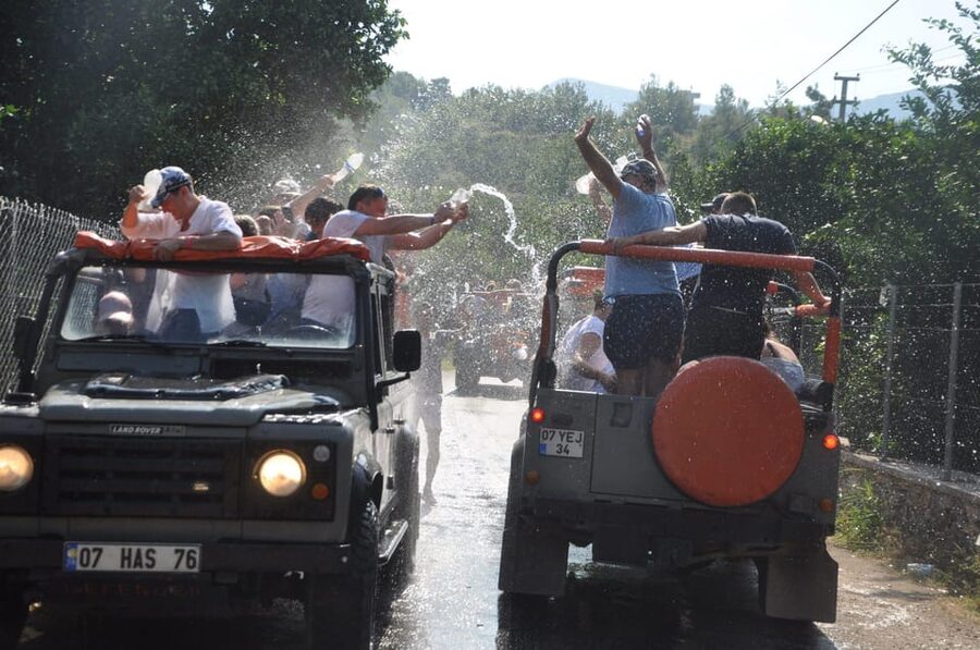 Alanya: Jeep Tour with Dim Cave, Waterfall with Dimcay Lunch - Buffet lunch beside Dimcay