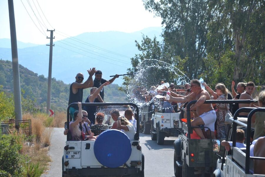 Alanya: Jeep Tour with Dim Cave, Waterfall with Dimcay Lunch - Inside Alanya’s Dim Cave