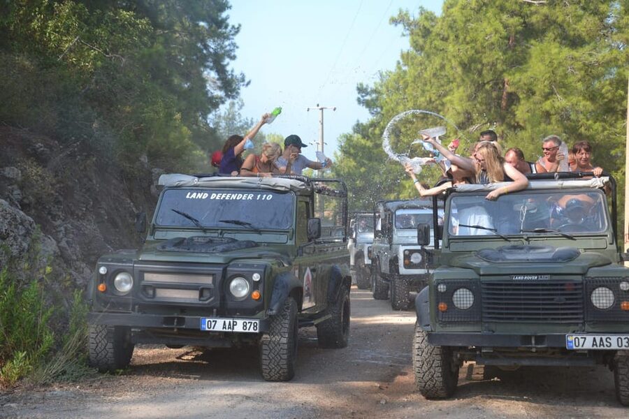 Alanya: Jeep Tour with Dim Cave, Waterfall with Dimcay Lunch - Guides, language, and the group atmosphere