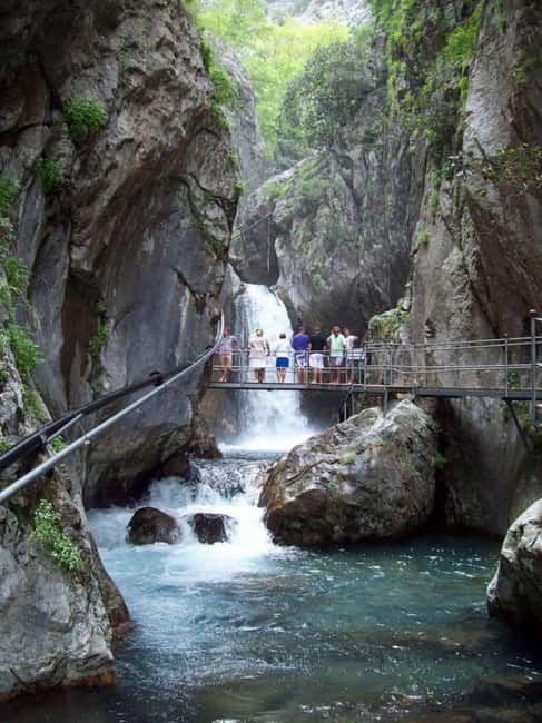 Alanya:Sapadere Canyon, Waterfalls and Cave Tour With Lunch - Walking between waterfalls at Sapadere Canyon
