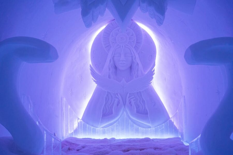 Alta: Igloo Ice Hotel and Hiking to the Frozen Waterfall. - Entering the Sorrisniva Igloo Hotel