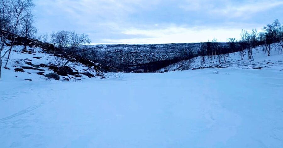 Alta: Igloo Ice Hotel and Hiking to the Frozen Waterfall. - Clothing, comfort, and physical demands