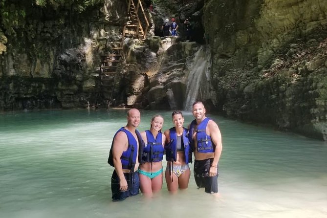 Amber cove and Taino Bay 7 Waterfall Zip lined & Dominican food - Dominican lunch closes the active part