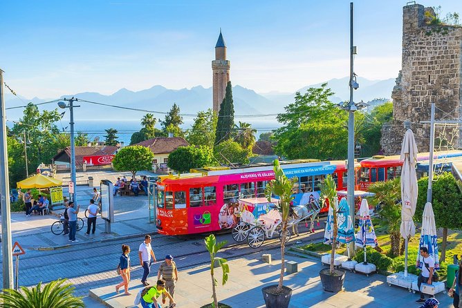 Antalya: City Tour with Boat Trip, Old Town & Waterfalls - Guides, vehicles, and the pace of the day