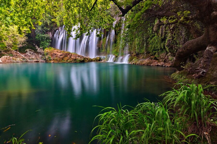 Antalya: Duden Waterfall Relax Boat Trip with Lunch - Cruising along Lara Gulf and its caves