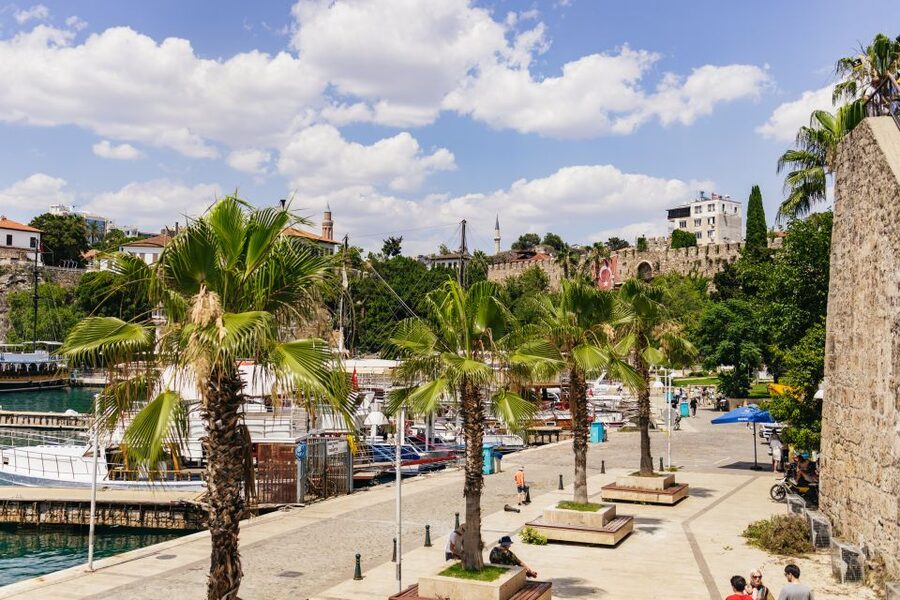 Antalya: Old Town with Aquarium or Cable Car & Waterfalls - Lunch, shopping, and the parts to watch closely