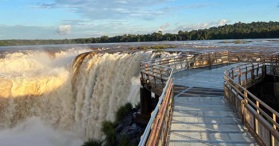 Argentinian Falls Tour + Optional Boat Ride (Private) - Walking the Argentine park for about five hours