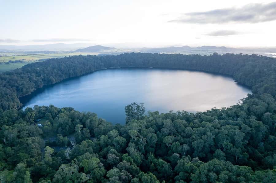 Atherton Tablelands: Lakes, Waterfalls, Rainforest Day Tour - What the $119 price really buys you