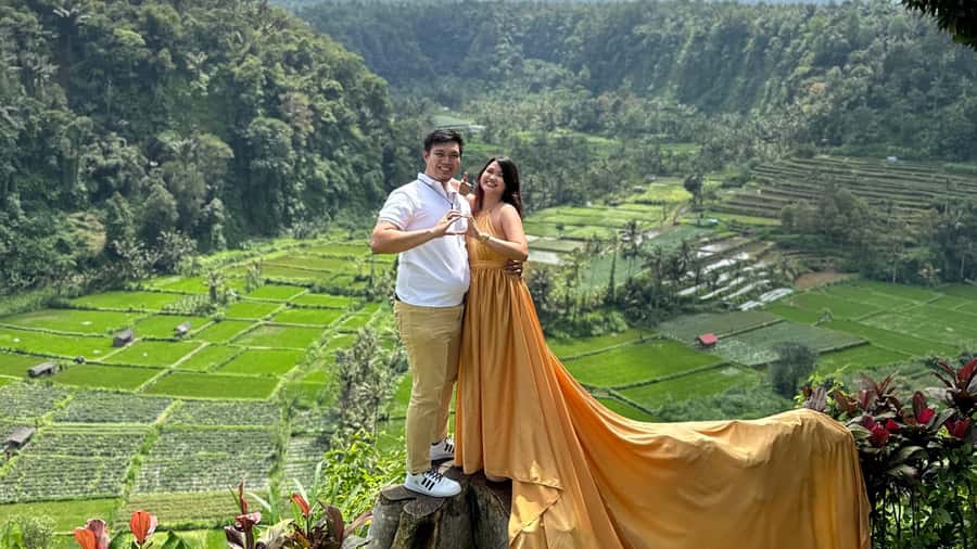 Bali: Besakih temple, Tukad Cepung waterfall, Penglipuran - Penglipuran Village and Tri Hita Karana