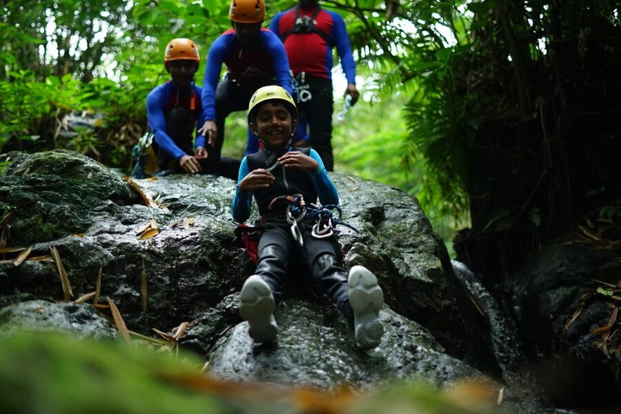 Bali: Gitgit Canyon Canyoning Trip with Breakfast and Lunch - Who should book this canyoning trip?