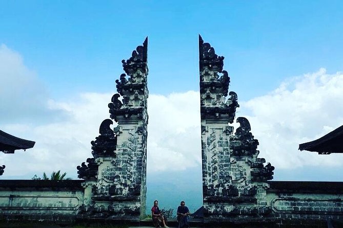 Bali : Instagrams Tour Lempuyang Temple, Tirta Gangga- Tukad Cepung , Tibumana Waterfall - Tirta Gangga’s water gardens and royal setting