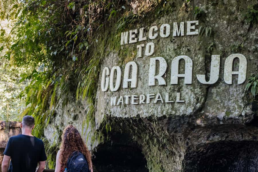 Bali: Lempuyang Quick Access, Waterfall, Water Palace & More - Lempuyang Temple and the Gates of Heaven