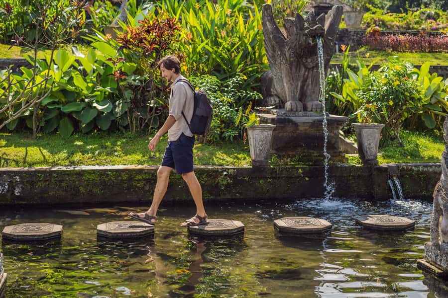 Bali: Lempuyang Quick Access, Waterfall, Water Palace & More - The guide can make or break the day