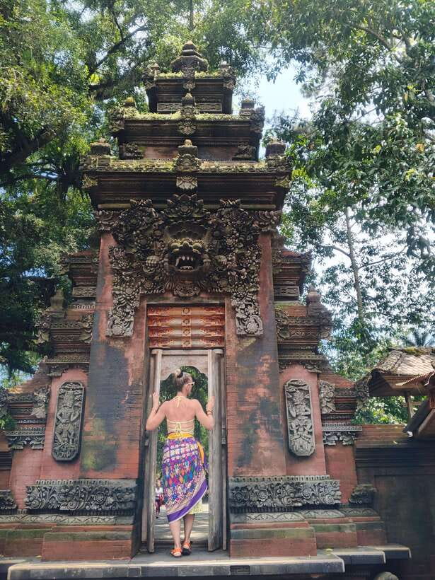 Bali: Rice terrace, Waterfall, and water Temple Day Tour - Coffee, tea, and chocolate at the plantation