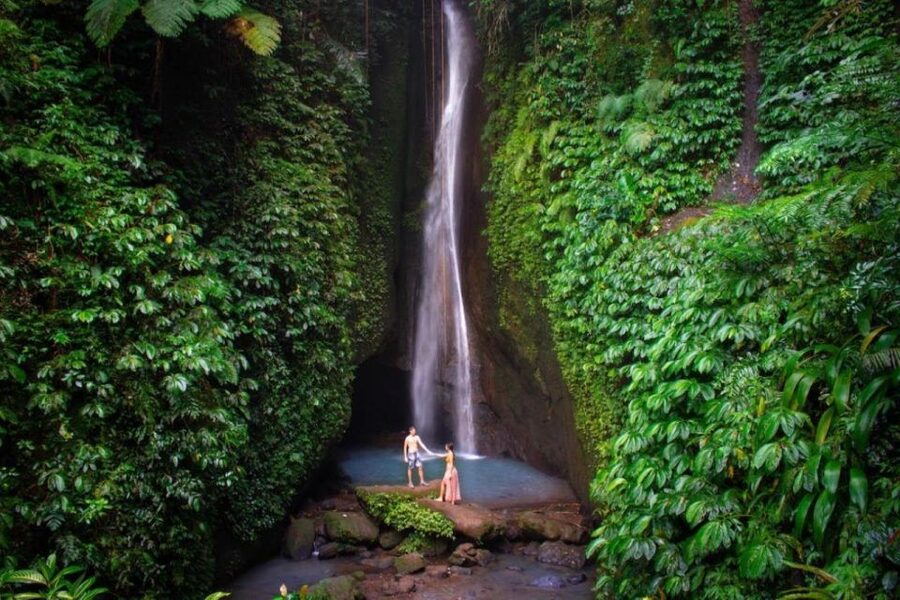 Bali Secret Waterfalls with Ulun Danu Beratan Temple Tour - How to prepare for a 10-hour outdoor day