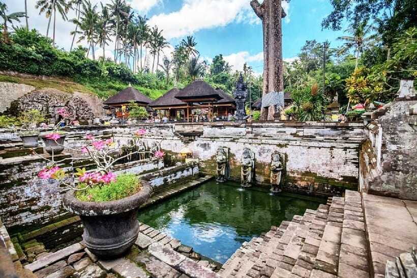 Bali: Ubud, Monkey Forest, Ancient Temple, Waterfalls - Tegalalang Rice Terrace and the final views