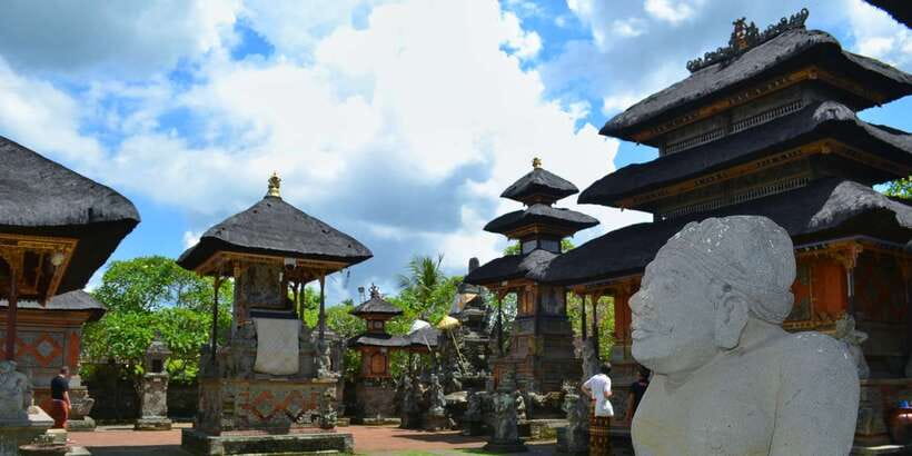 Bali: Ubud Waterfall, Village and Pool Club Day Trip - A full day from village craft to rice terrace views
