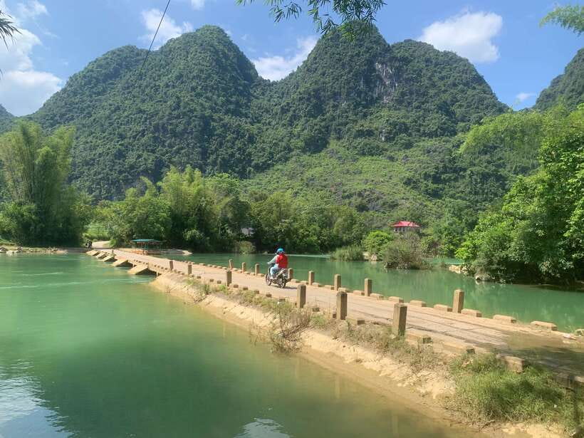 Ban Gioc Waterfall - God Eyes Mountain 1 Day By Car - Is $81 good value for one day?