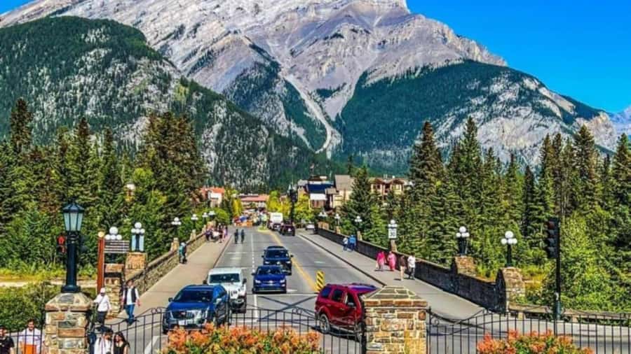 Banff: Gondola, Hot Springs, Bow falls & Three lakes tour - What the $57 price really gets you