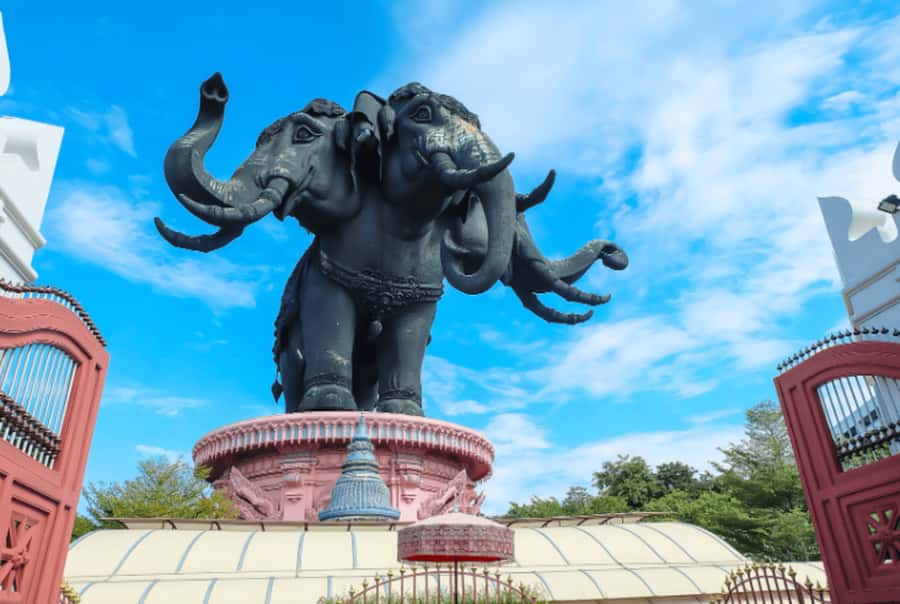 Bangkok: Ancient City Muang Boran and Erawan Museum Tour - What the $160 price really covers