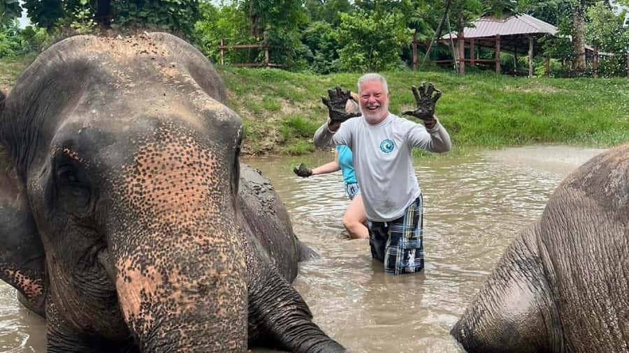 Bangkok: Elephants World & Erawan Waterfall in Kanchanaburi - What to pack for the waterfall