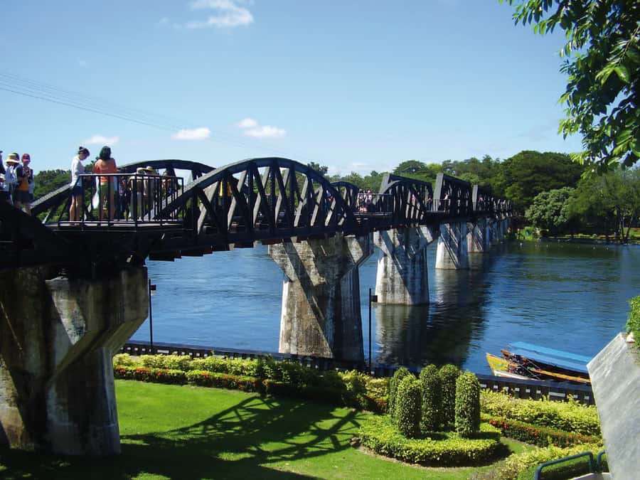 Bangkok: Erawan Park & Elephant observation Private Tour - Who should book this day?
