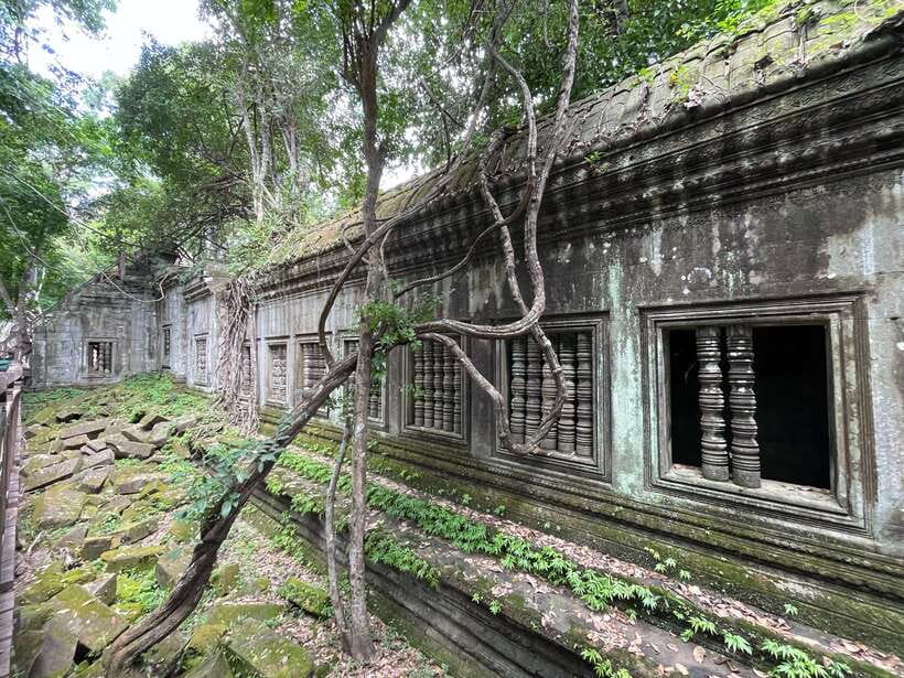 Banteay Srei, Kulen Waterfall & Beng Mealea Exploration - Kulen Waterfall: the day’s refreshing break