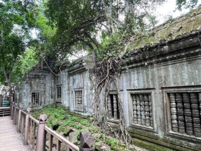 Banteay Srei, Kulen Waterfall & Beng Mealea Small-Group Tour