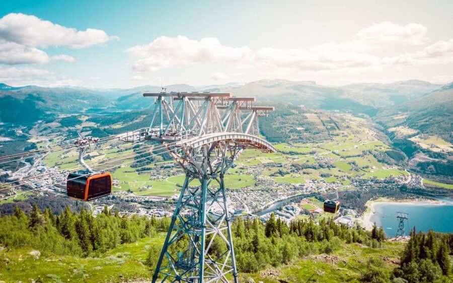 Bergen: Hardangerfjord, Voss Gondola & 3 Great Waterfalls - Why this Hardangerfjord day works so well