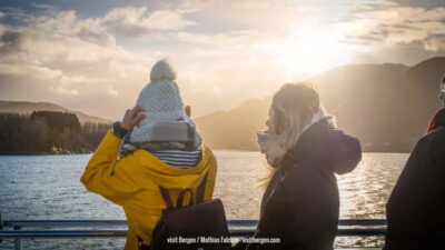 Bergen: Mostraumen Fjord & Waterfall Cruise