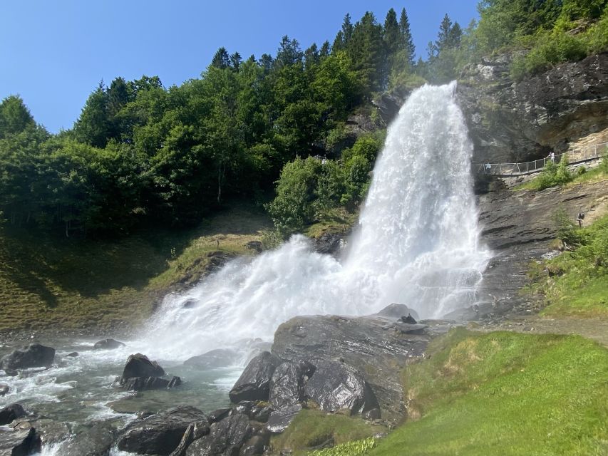 Bergen: Old Town and Waterfalls Guided Tour with Waffles - Scenic views along the Hardangerfjord