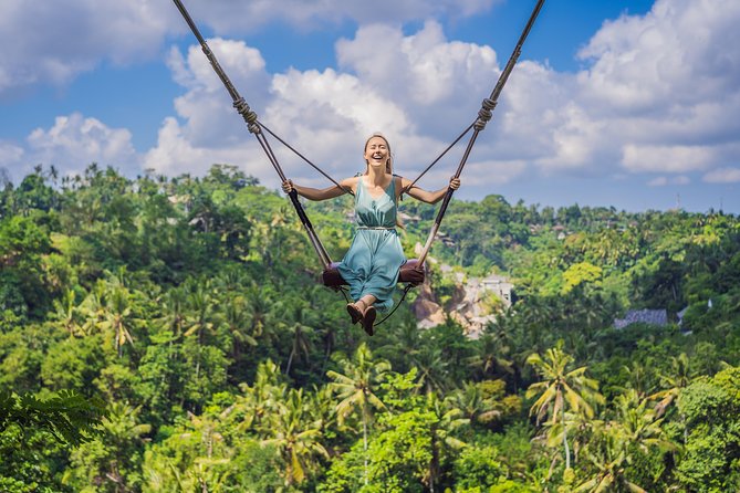 Best of Bali Waterfalls: Tibumana, Tukad Cepung and Tegenungan - Tegenungan: the biggest waterfall and the busiest stop