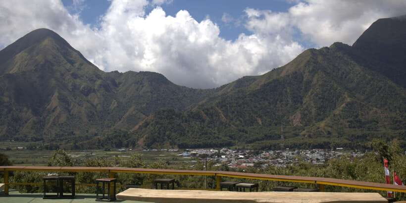 Best of Lombok: Tribe Villages, Traditions & Waterfalls - Bukit Selong, farms, and highland views
