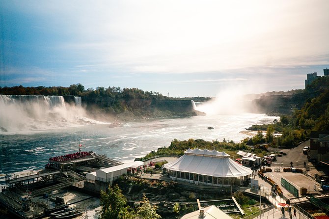 Best of Niagara Falls Canada Premium Tour: Behind Falls and Boat - Journey Behind the Falls: power at close range