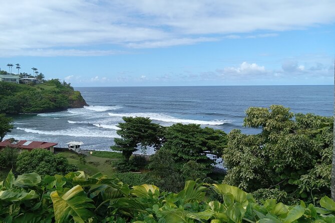 Big Island in a Day-Explore Volcanoes, Waterfalls, Beaches & more - Why this one-day route works
