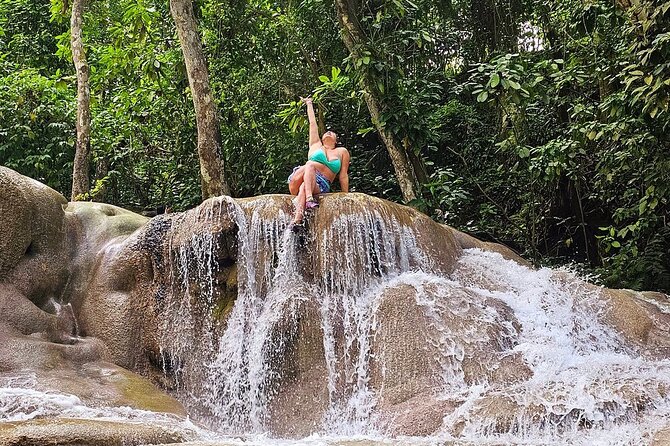 Blue Hole and Dunn's River Falls Private Tour from Montego Bay - Why the private ride can be worth the extra cost