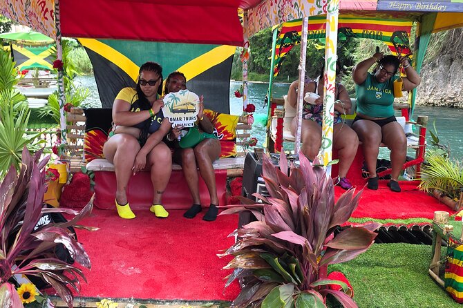 Blue Hole, Horseride with Swim and Bamboo Rafting Ocho Rios - Why the guides matter on a busy day
