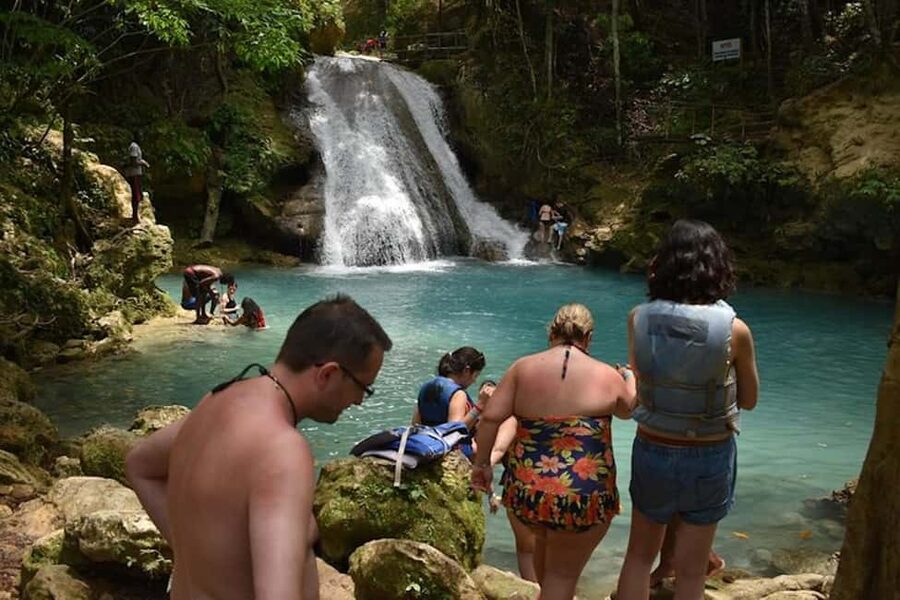 Blue Hole, Secret Falls, and Dunn's River Falls Combo Day-Tr - Who should book this combination?