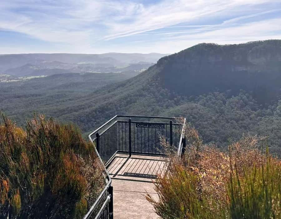 Blue Mountains Tour, Katoomba Falls & Cockatoos Small Group - Transport, guides and group size