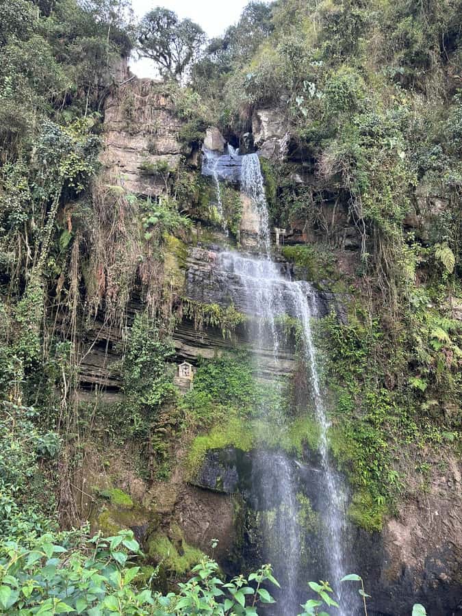 Bogota: Hike to La Chorrera Waterfall, El Chiflón and Guadalupe Hill - The longer route to La Chorrera