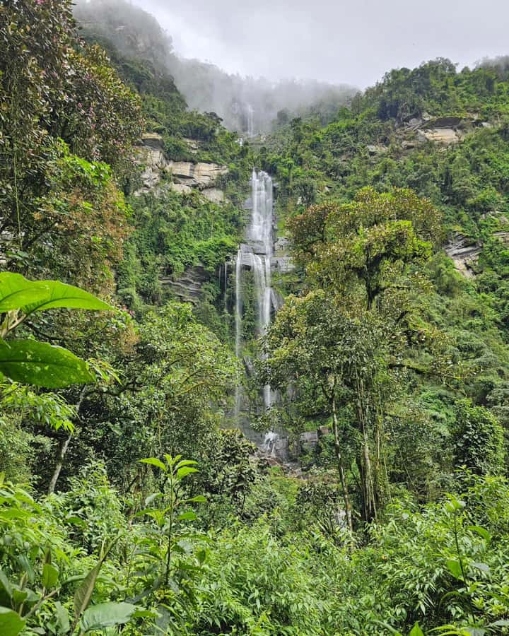 Bogota: Hike to La Chorrera Waterfall, El Chiflón and Guadalupe Hill - Timing, food, and what to carry