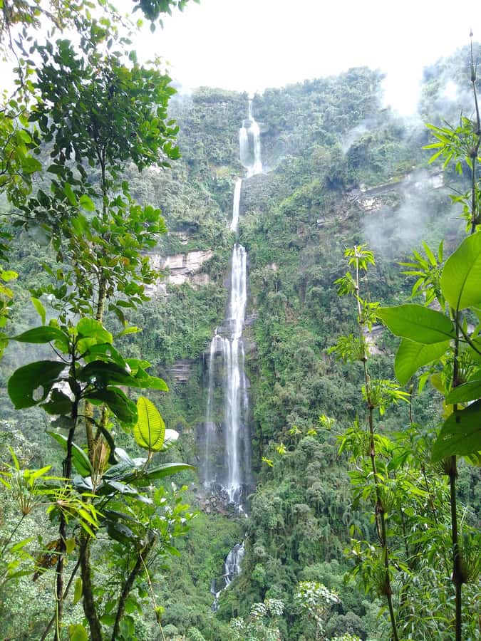 Bogotá: Visit Colombia's Highest Waterfalls & Guadalupe Hill - How hard is the walk?